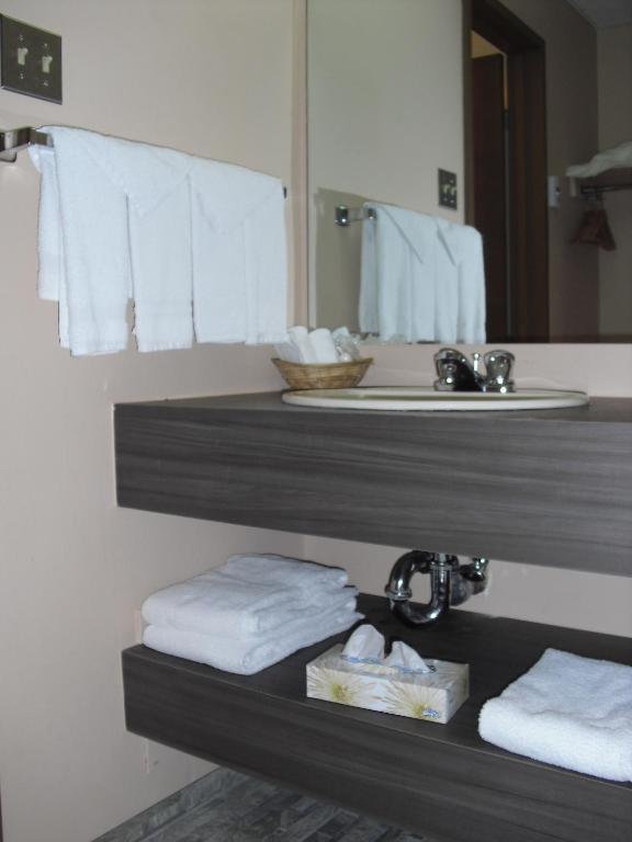 Auberge La Diligence Dolbeau-Mistassini Room photo